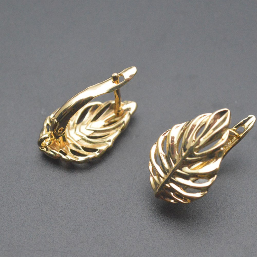 1/2개 18K 금도금 황동 잎 모양 속이 빈 패션 귀 - Jewelry Making Hobby 리뷰 및 가격